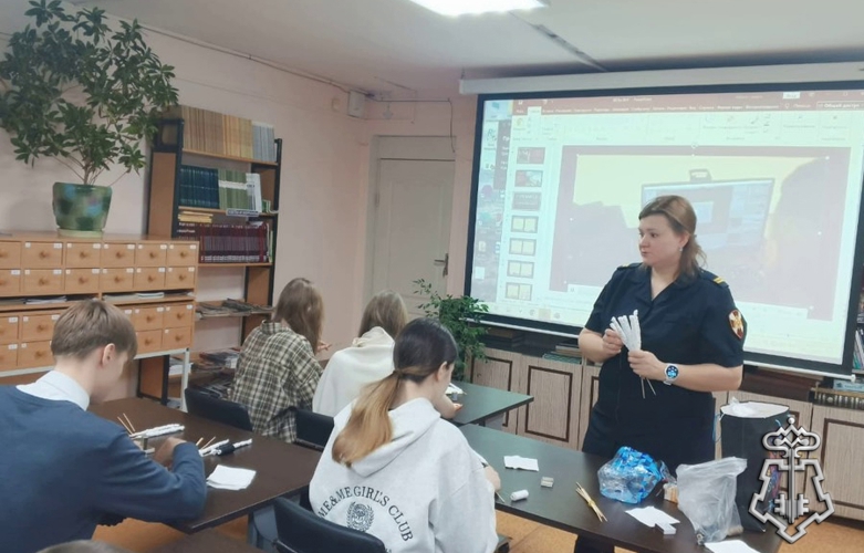 Росгвардейцы провели профориентационные и патриотические мероприятия с подрастающим поколением Свердловской области 
