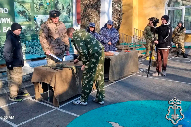 «Академия мужества» открывает двери: Росгвардейцы Урала провели патриотические встречи с молодежью