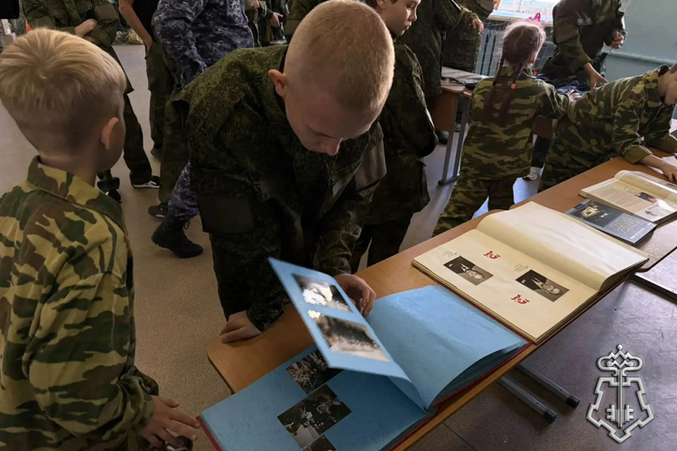 «Академия мужества» открывает двери: Росгвардейцы Урала провели патриотические встречи с молодежью